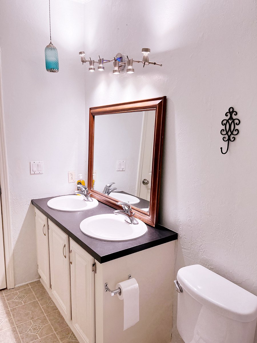 Guest Bathroom (Double Sinks)