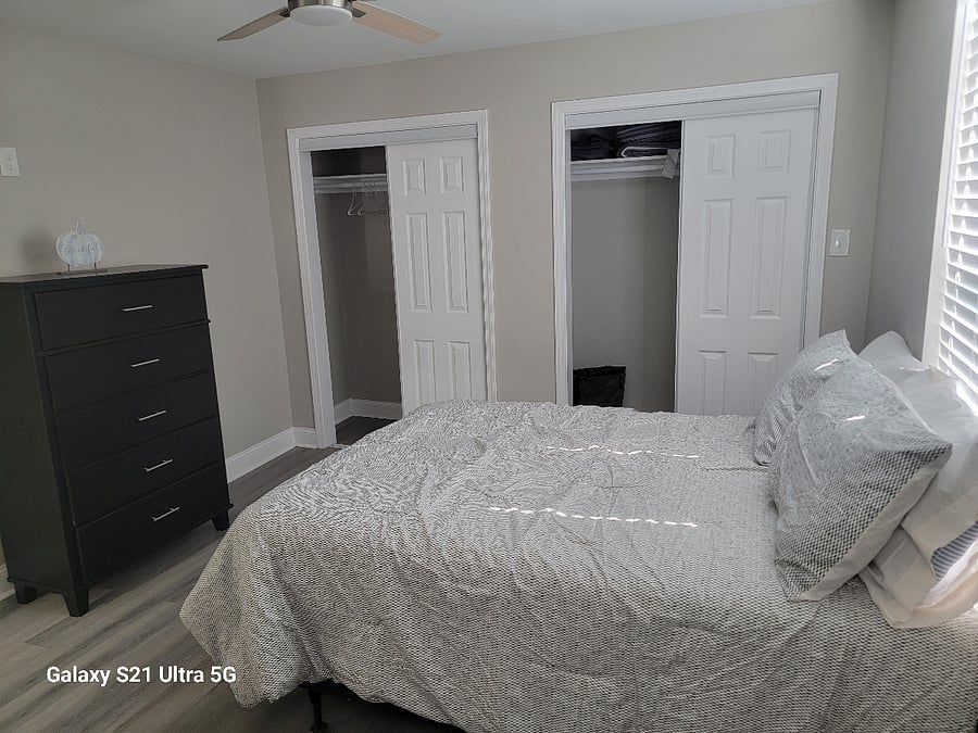 2ND BDR OUEEN BED