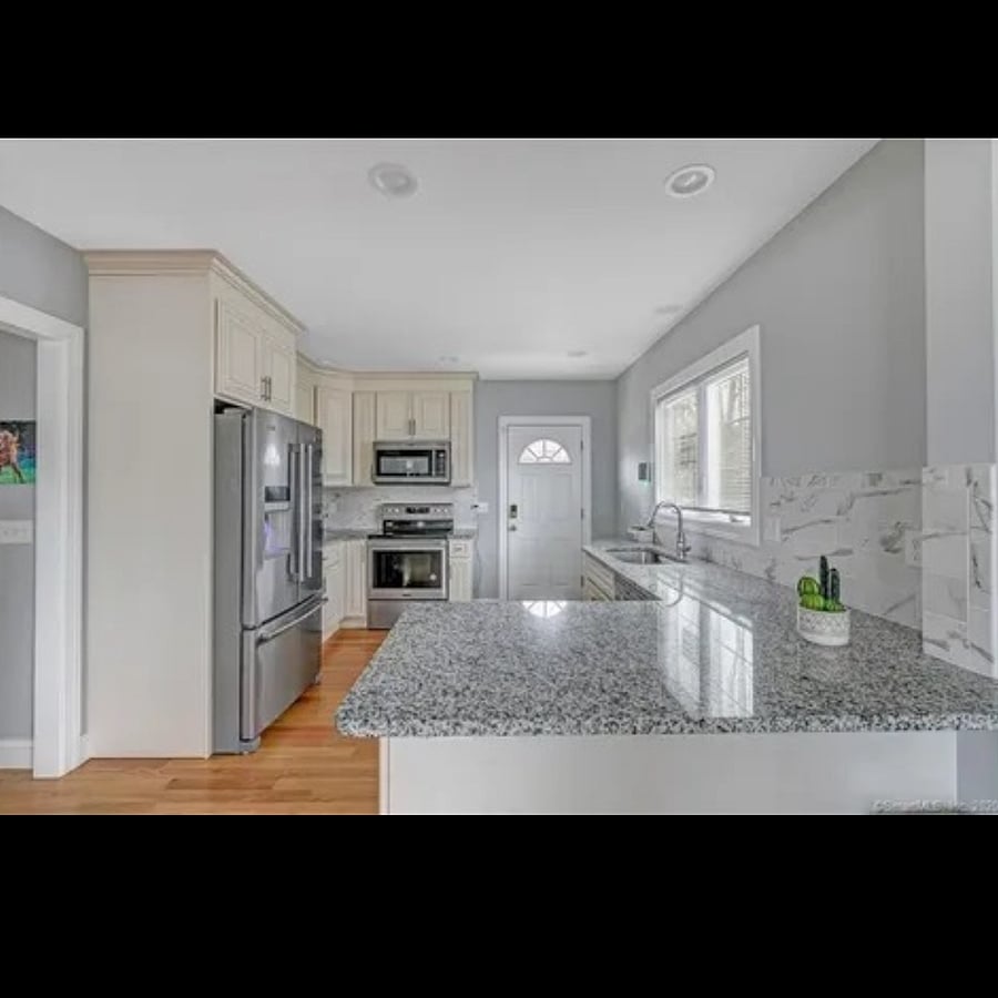 Furnished Finder property 903518_1 photo 10