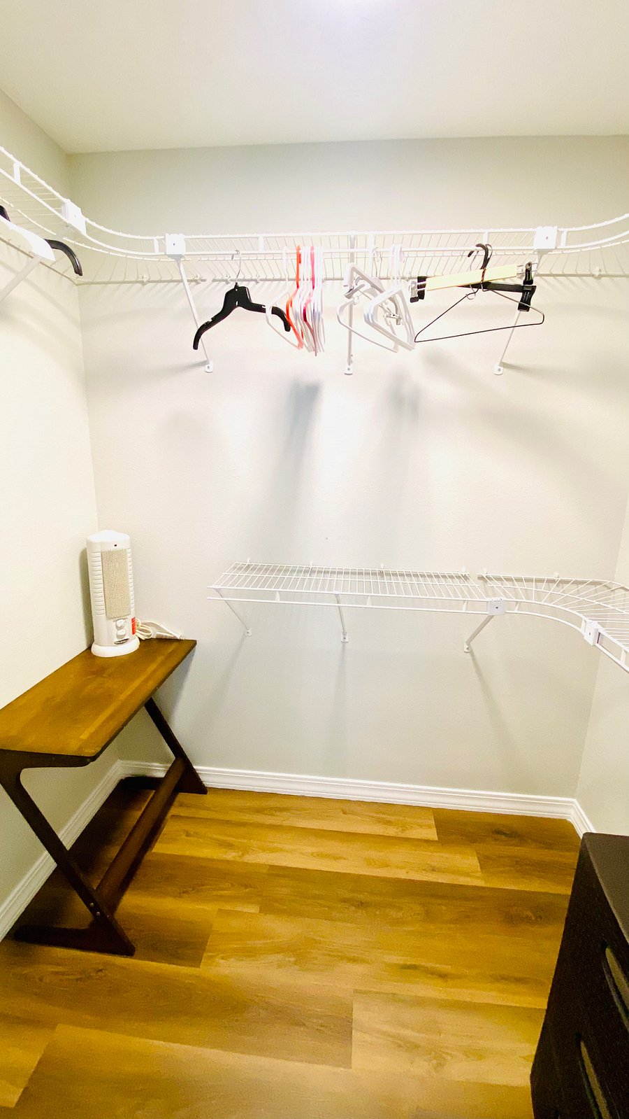 Master bed room closet