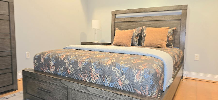 Unit M - Bedroom 2 - Queen Bed