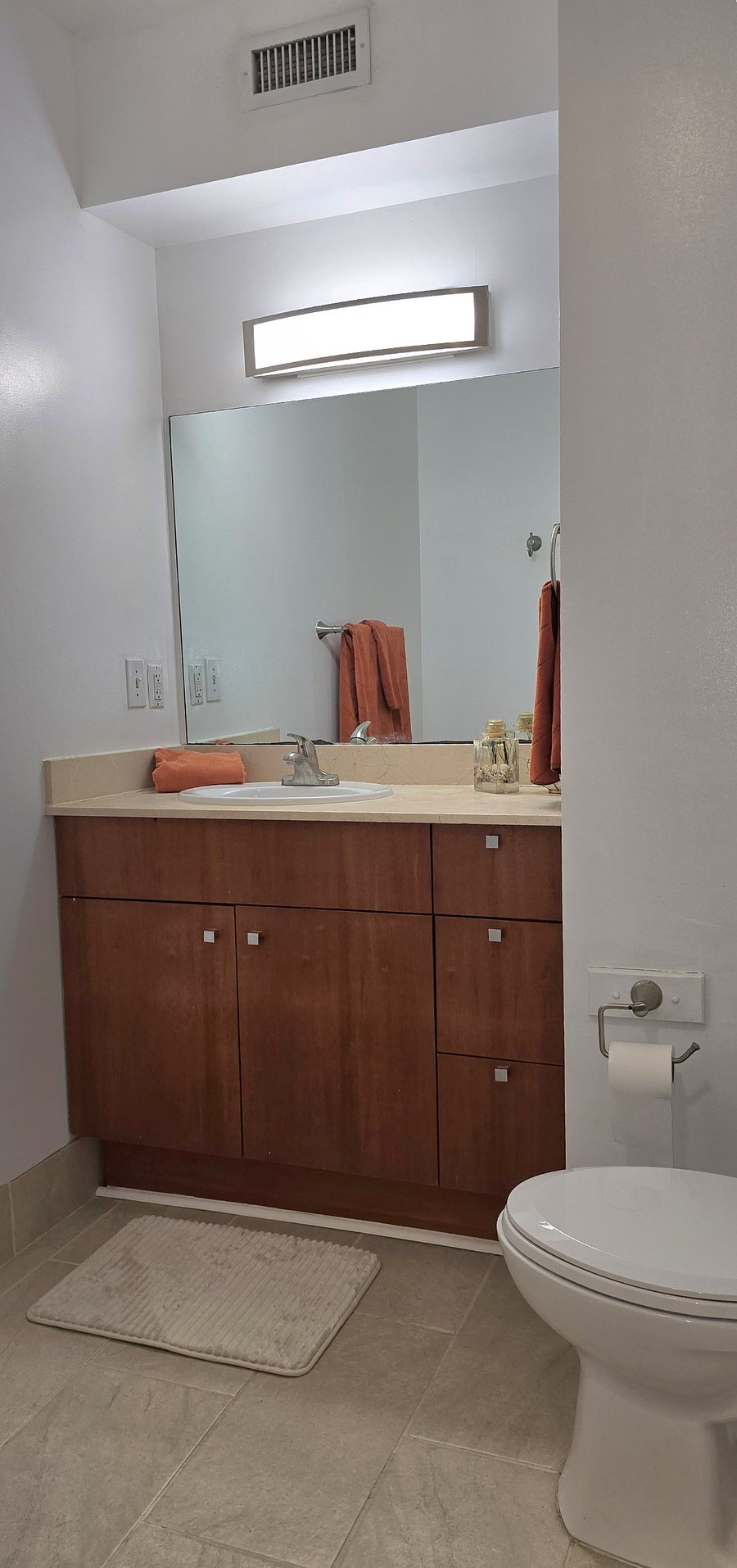 Unit M - Bathroom