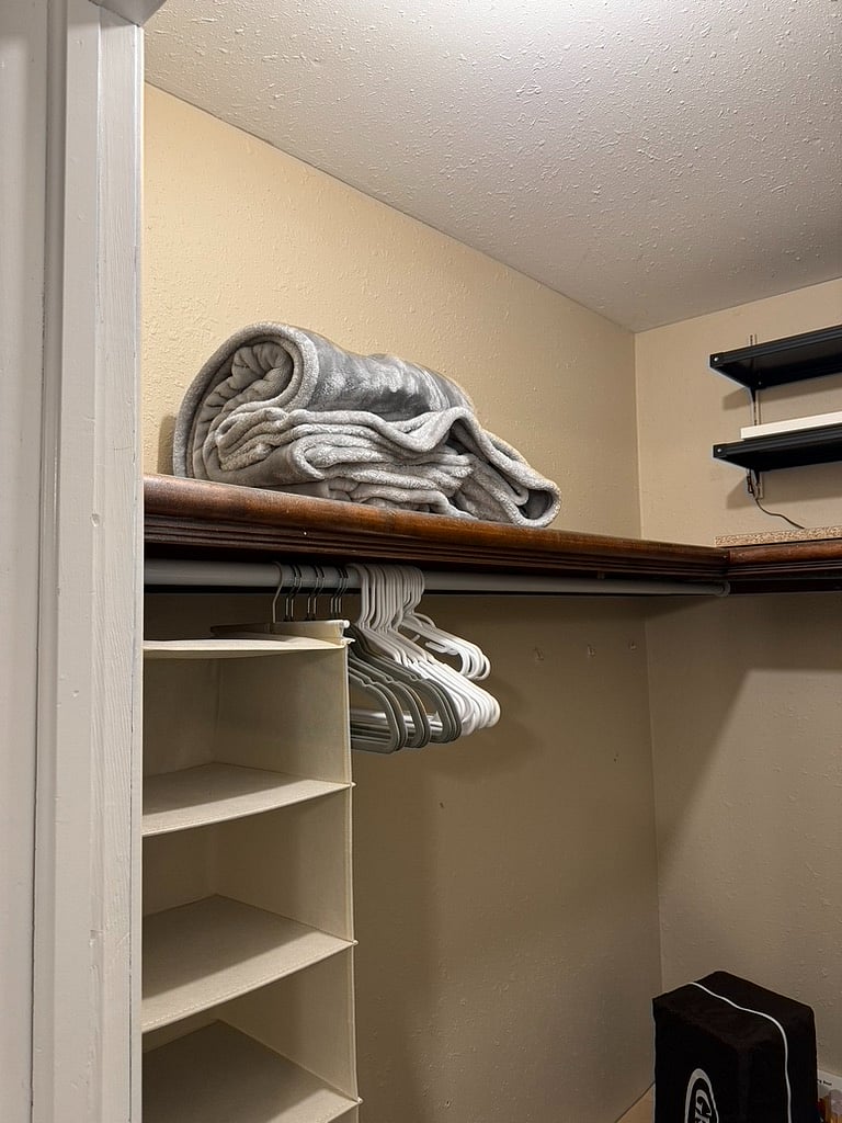 4th bedroom closet