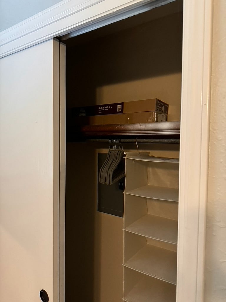 2nd bedroom closet