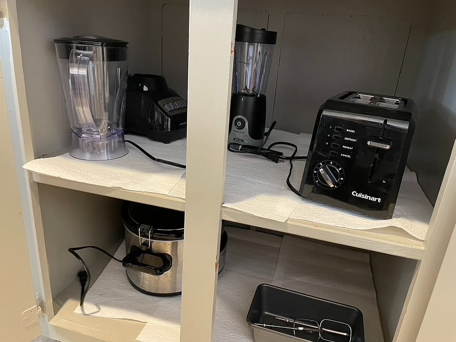 Kitchen: appliances