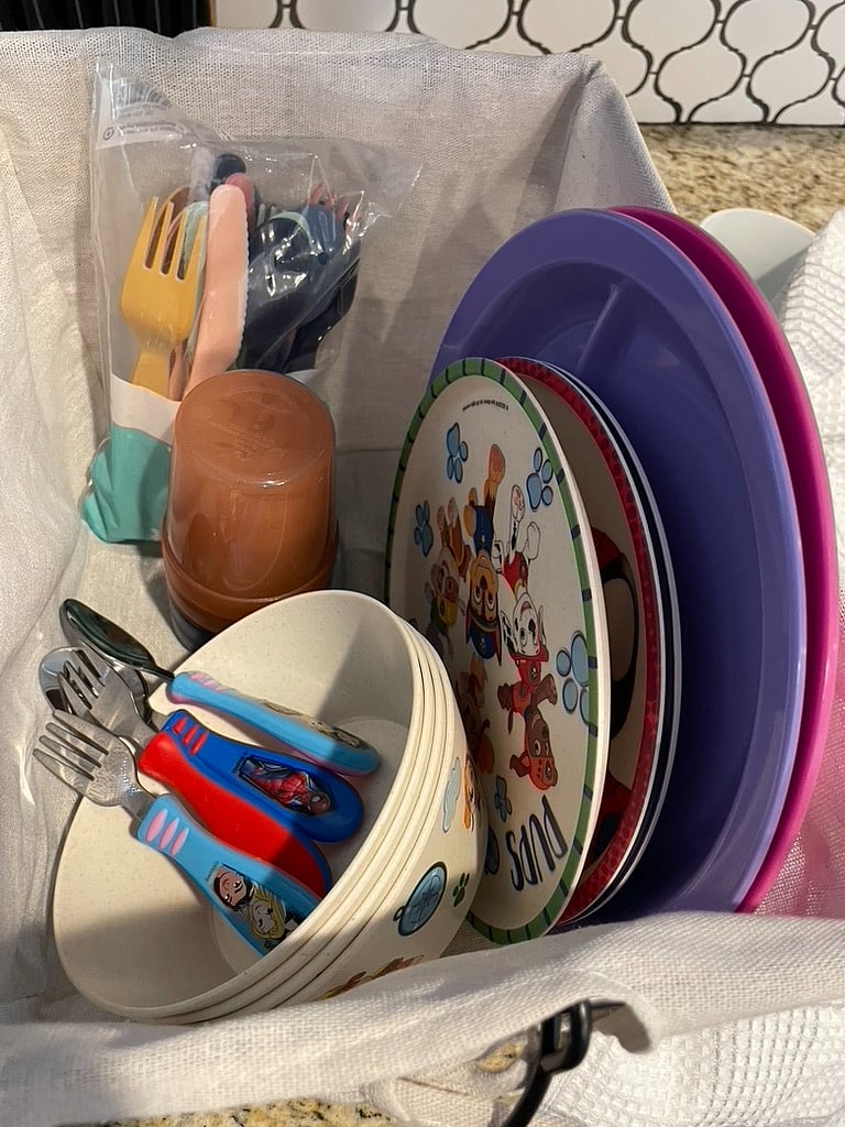 Kitchen: kids dishes