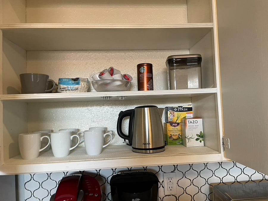 Kitchen: coffee, etc