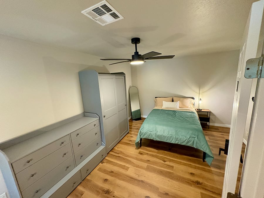 Private room 1B with shared bath