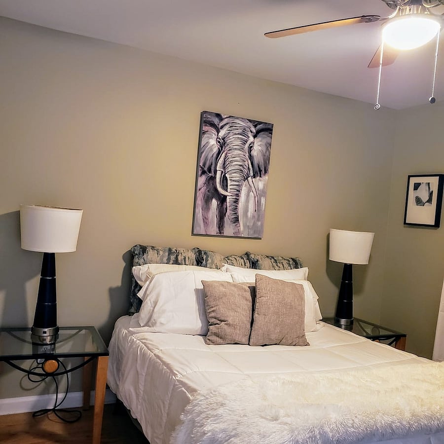 Bedroom #3 Queen bed with smart Tv