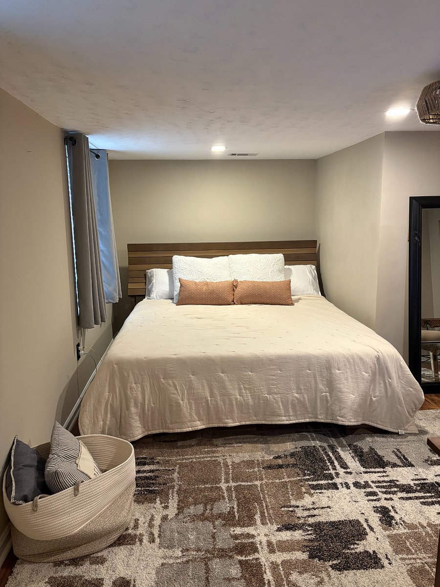 Bedroom - King Bed