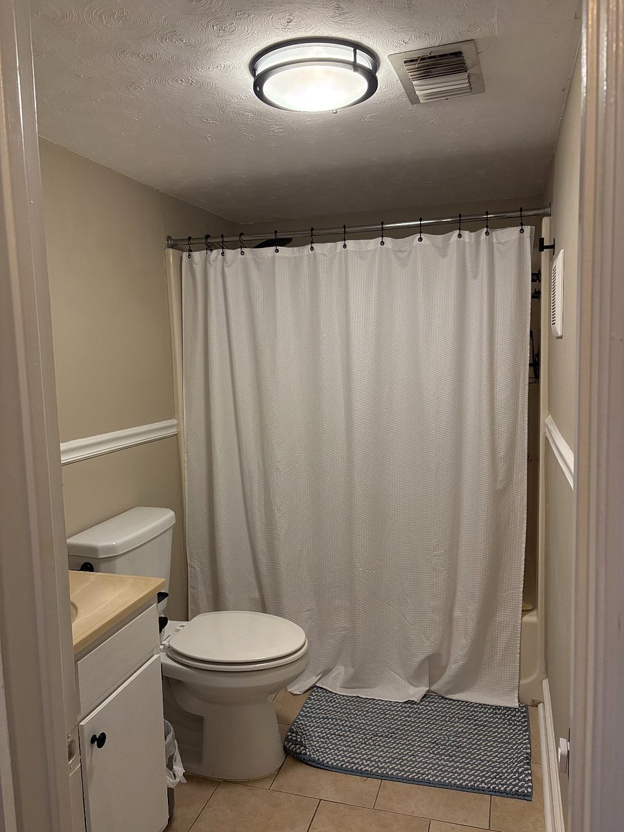 Bathroom - separates the two bedrooms