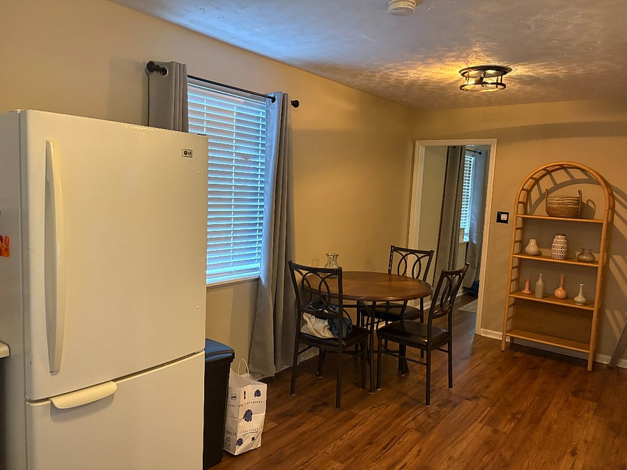 Kitchen - laundry in kitchen