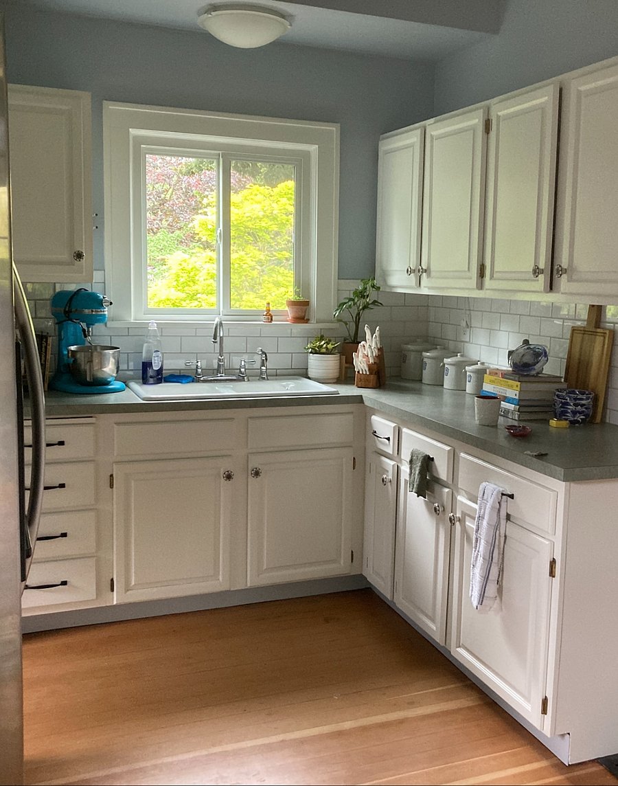 Upstairs main kitchen. Fully stocked