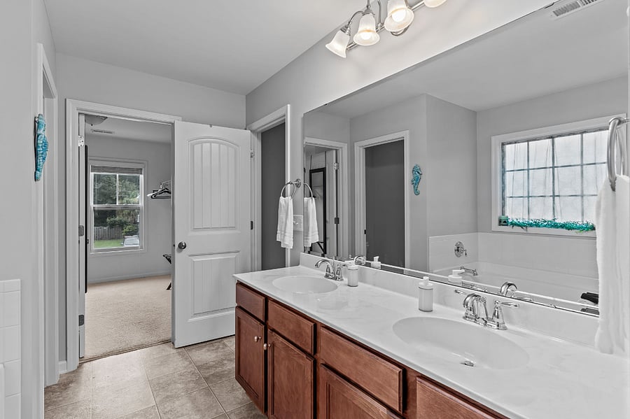 Primary Bath and Walk-In Closet