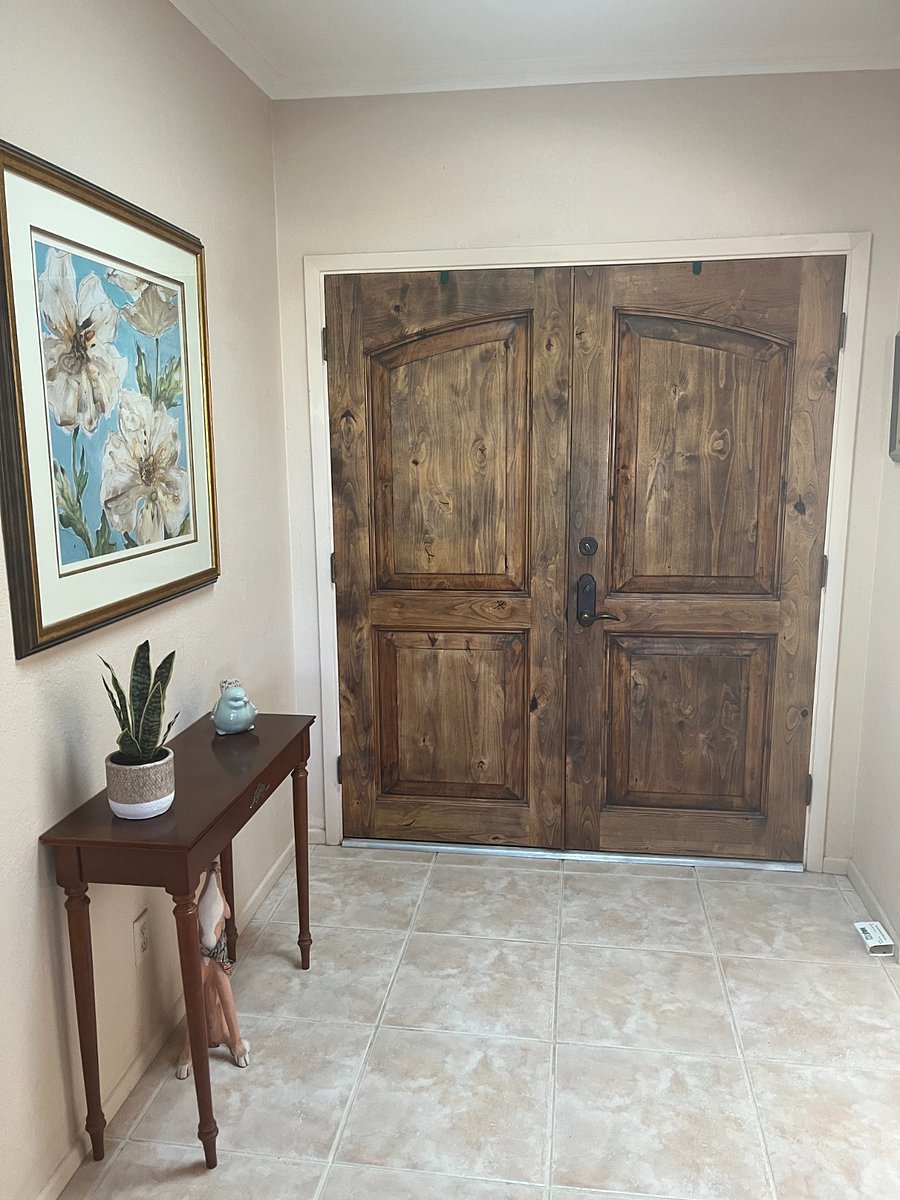 Foyer inside front door
