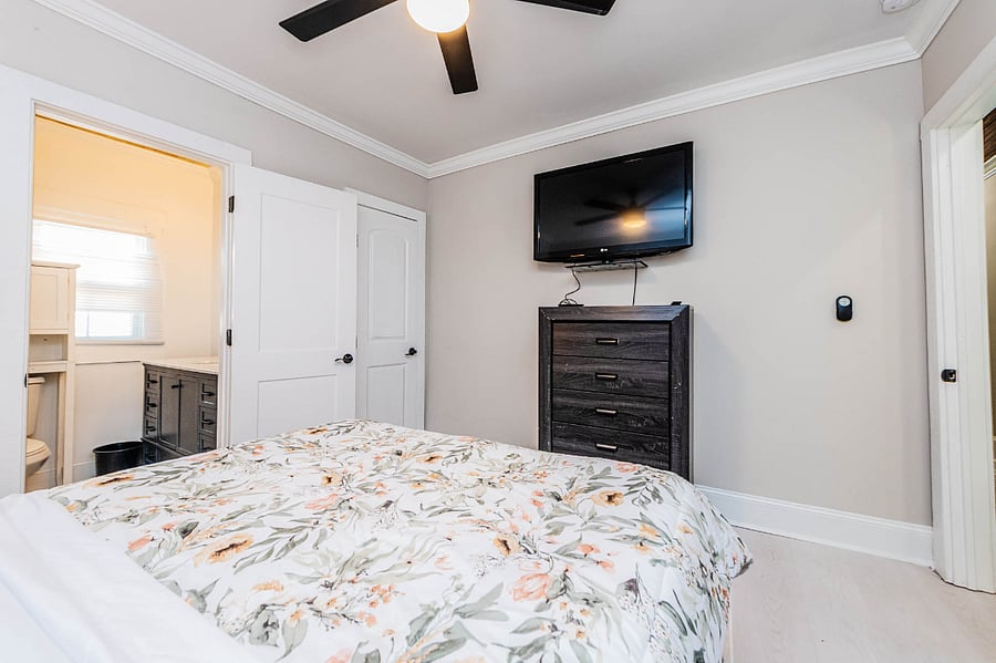 Furnished Finder property 904053_1 photo 9
