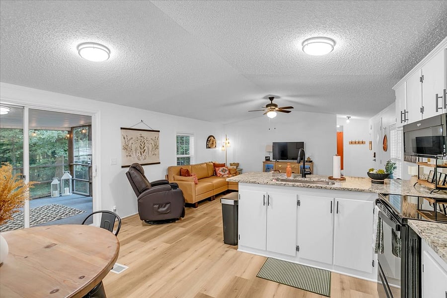Furnished Finder property 904157_1 photo 22