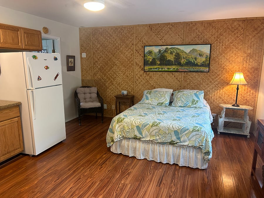Queen bed