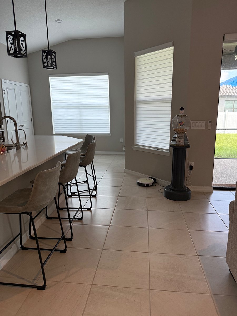 Breakfast bar