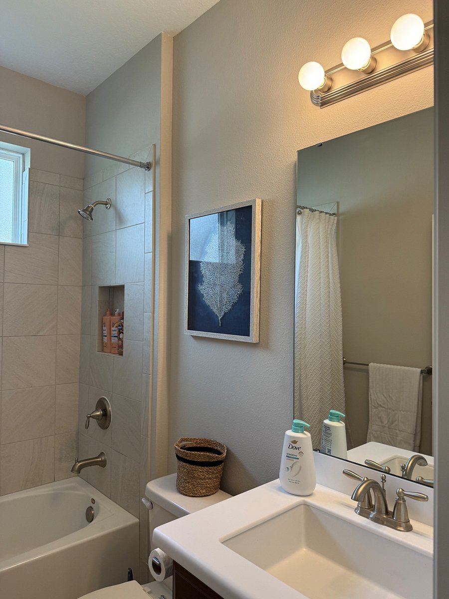 2nd bathroom