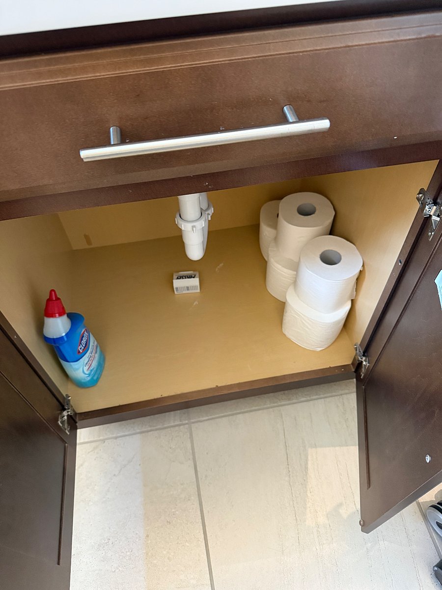2nd bathroom