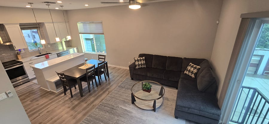 2nd floor living area