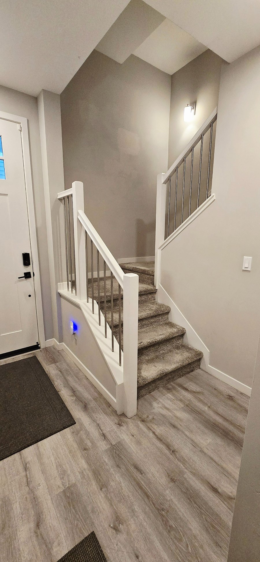 Entry 1st floor