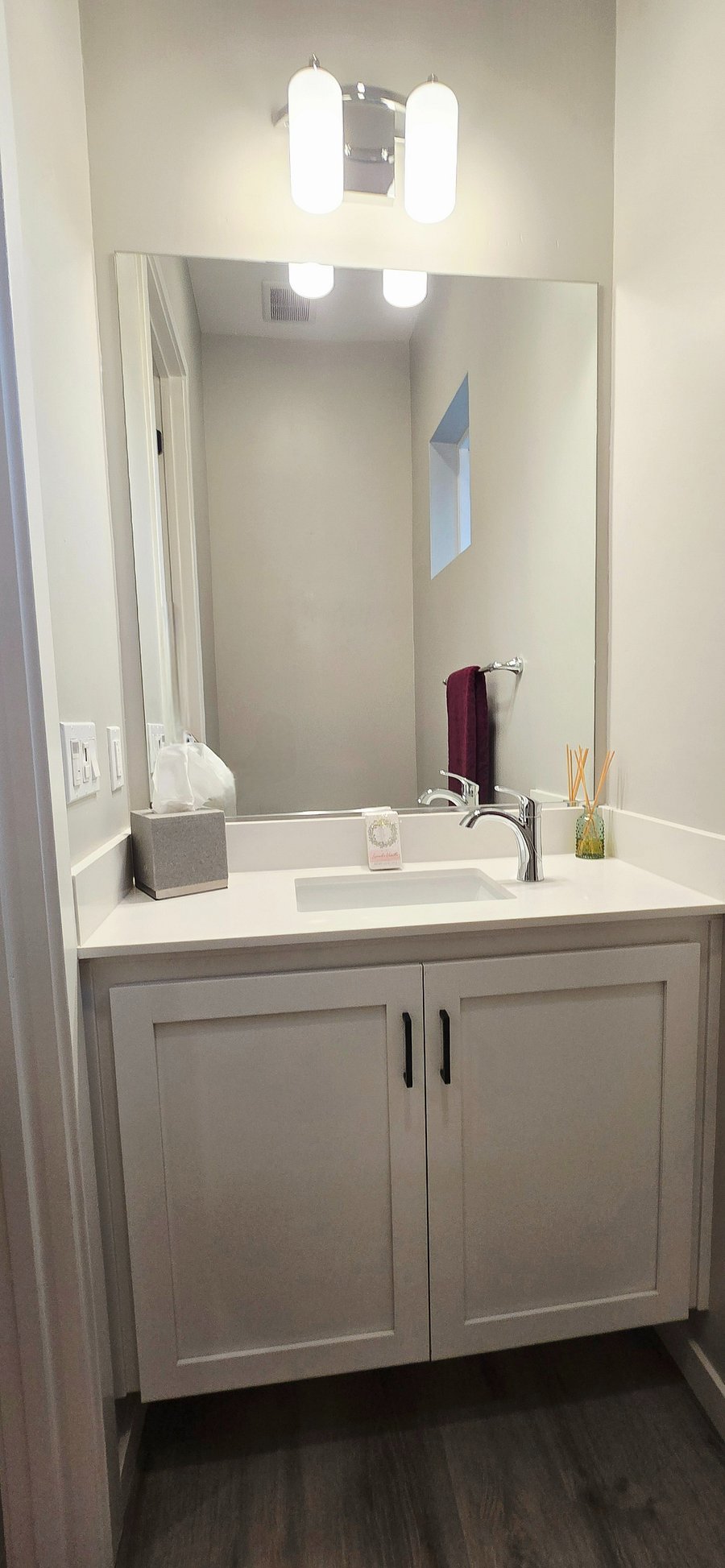 2nd Floor 1/2 Bath
