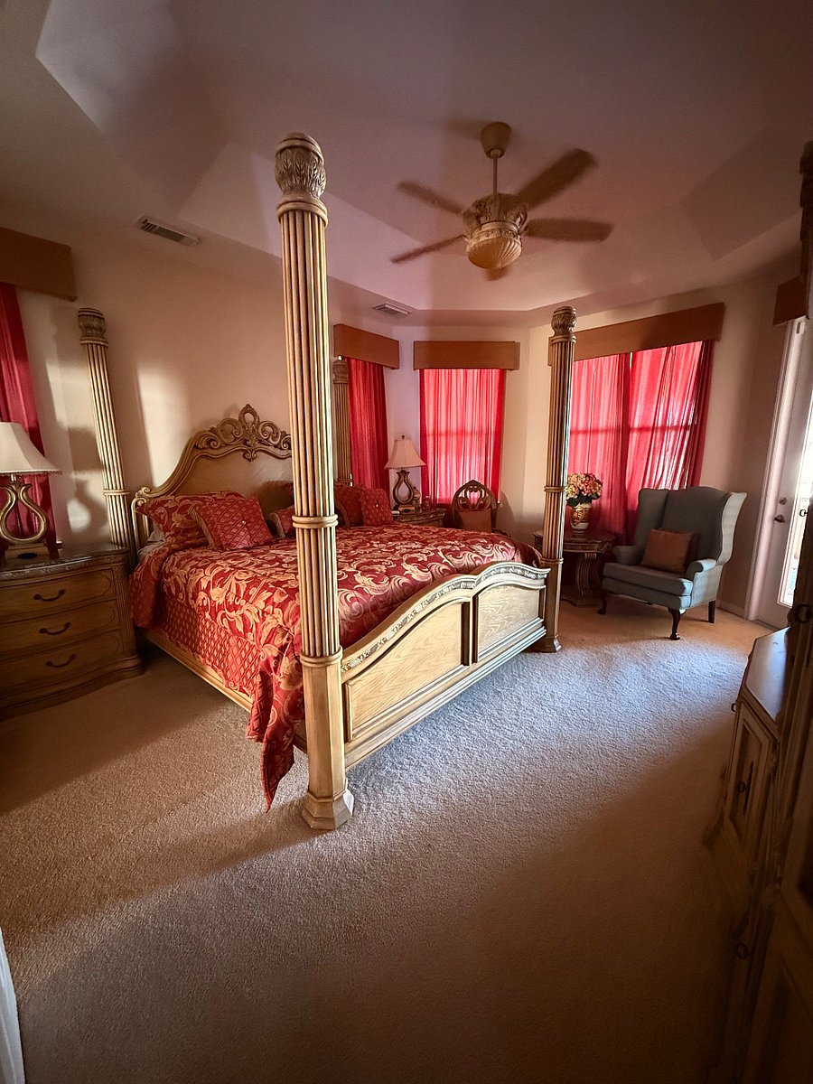 King Bedroom