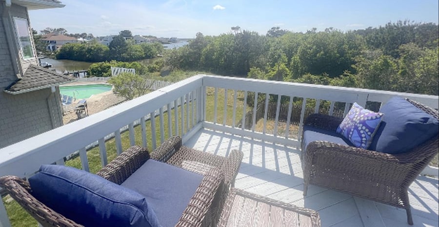 Sitting area on the back deck overlooking the Back Bay
