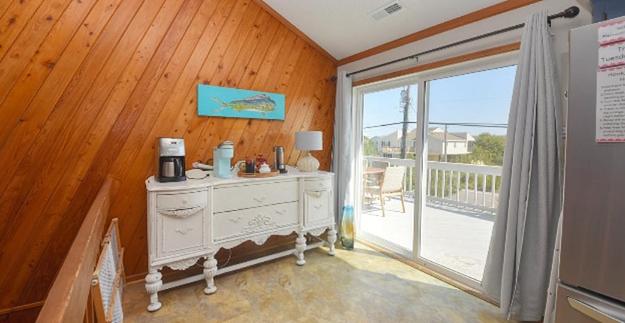 Kitchen hutch for storage
