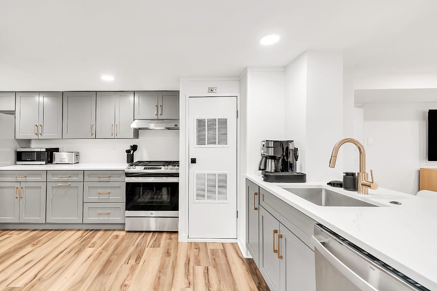 +Appliances new as of 2023
+Refrigerator
+Dishwasher
+Stove/Oven
+Coffee maker
+Blender
+Toaster