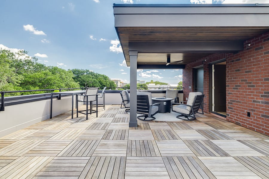Rooftop Deck