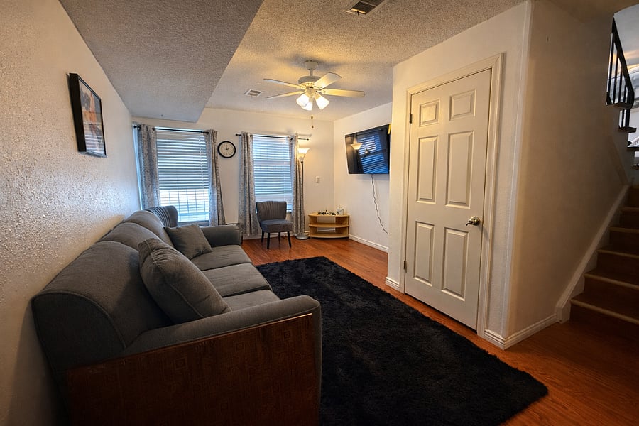 Furnished Finder property 904762_2 photo 10