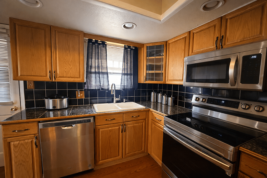 Furnished Finder property 904762_2 photo 5