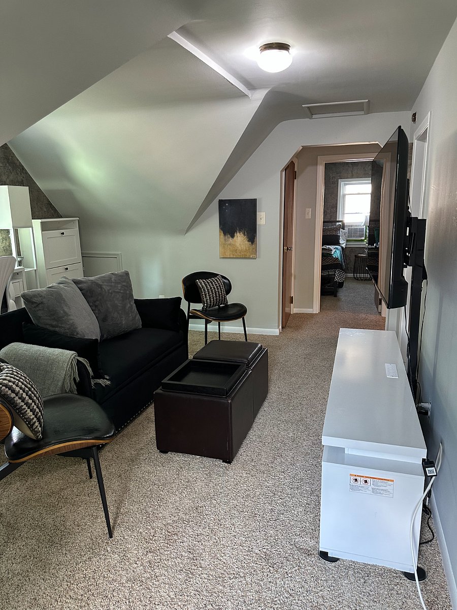 Another view of the living room, looking towards the bedroom.