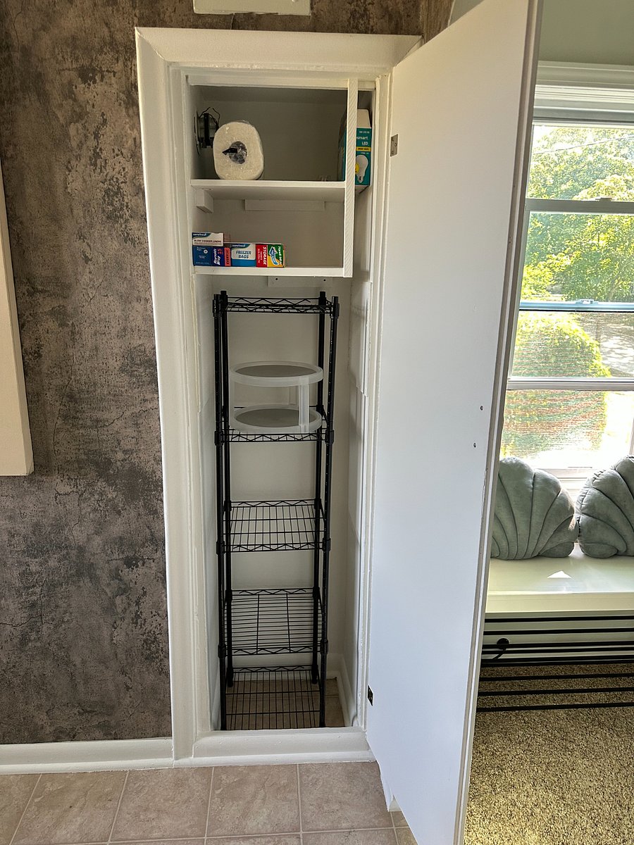 The kitchen offers a nice sized pantry.