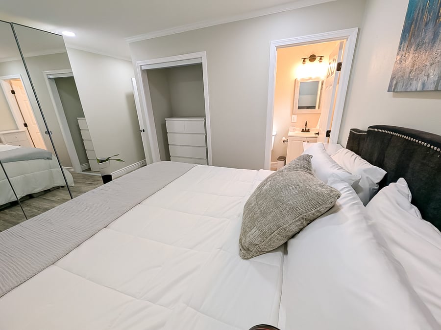 Master Bedroom - Cal King Size Bed