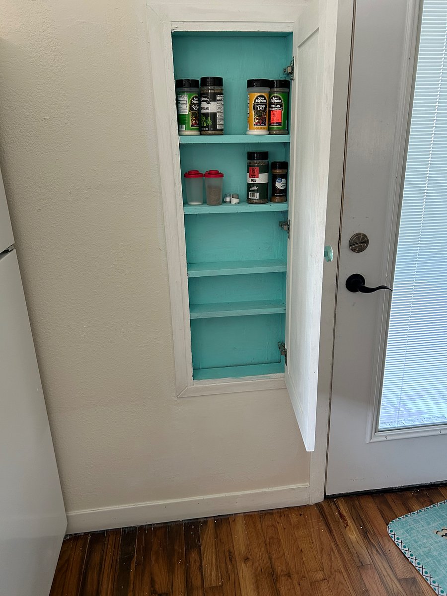 Spice cabinet