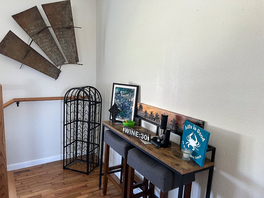 Wine bar