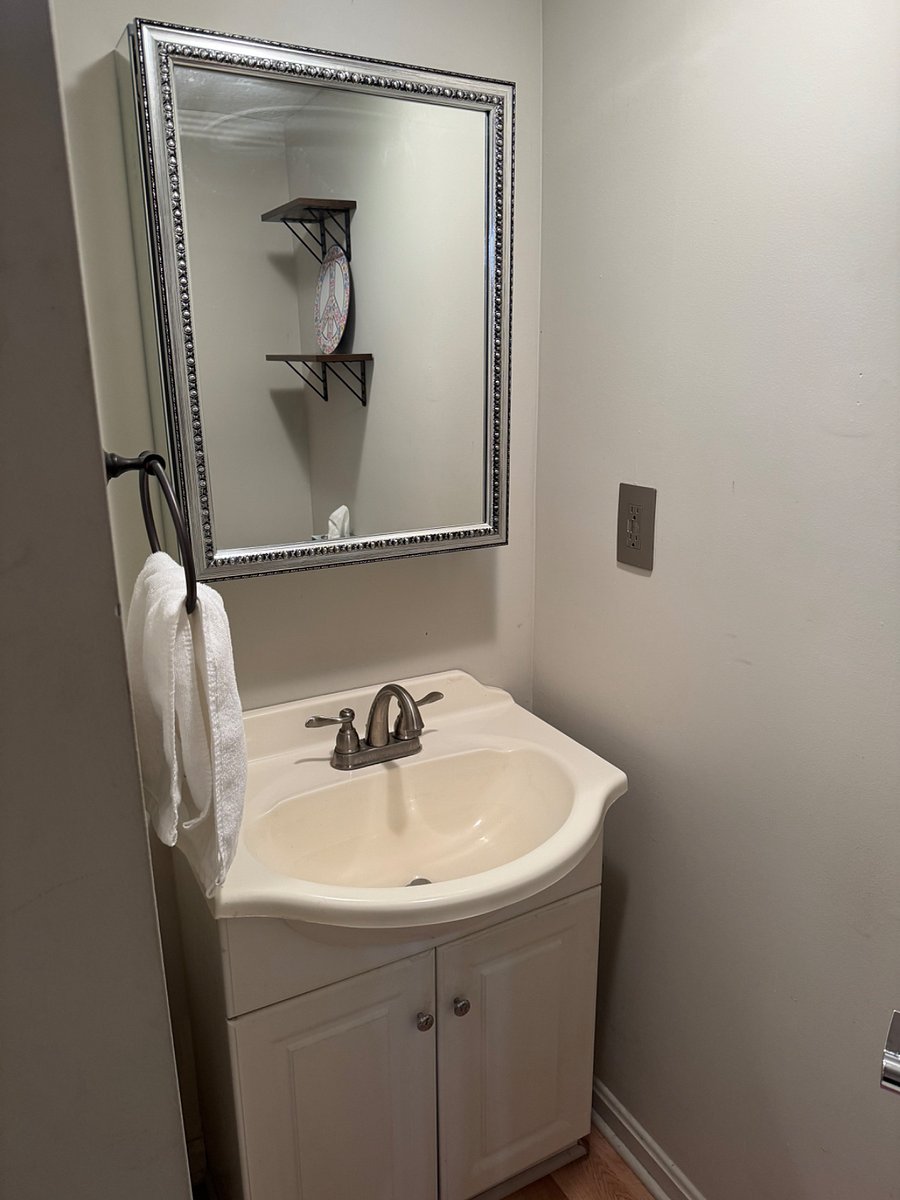 Furnished Finder property 905119_1 photo 17
