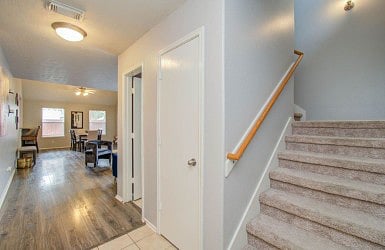 Furnished Finder property 905125_1 photo 16