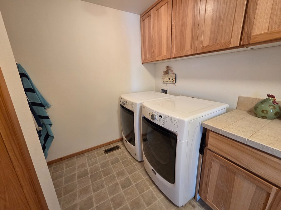 Furnished Finder property 905153_1 photo 8