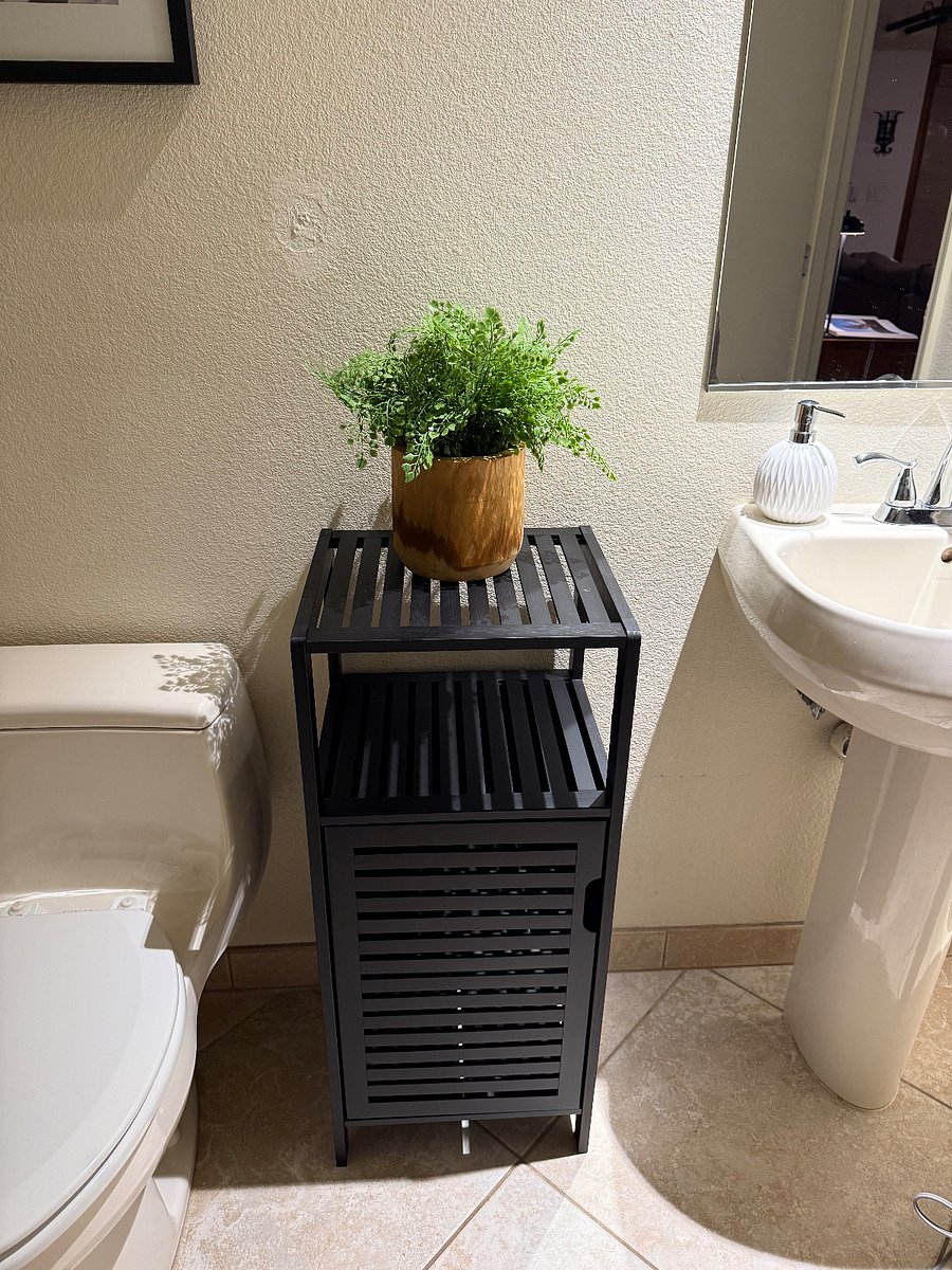 2nd bathroom