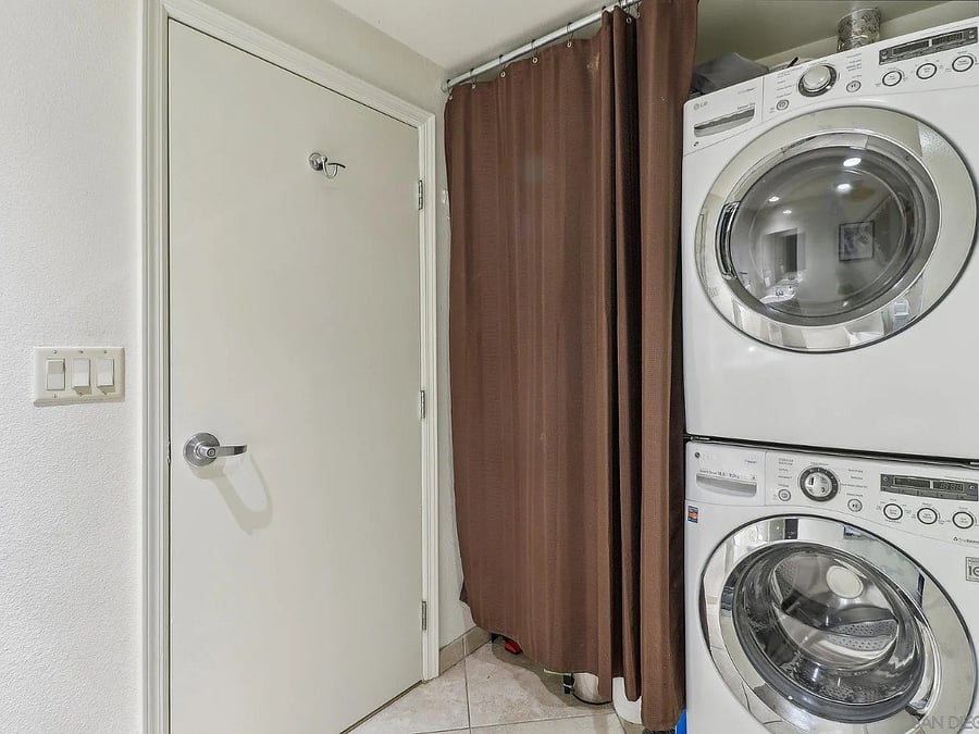 LG stackable washer/dryer