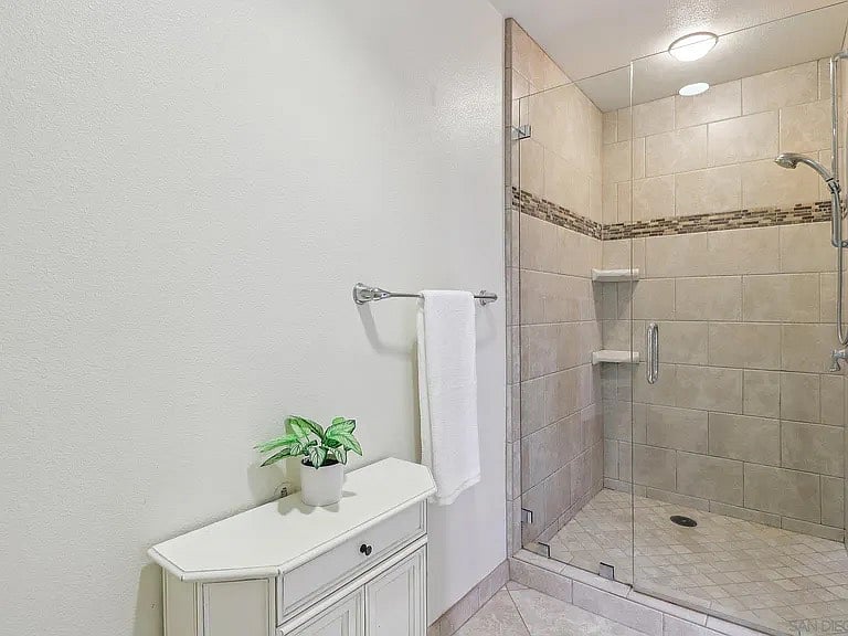 Primary bathroom, walk in shower