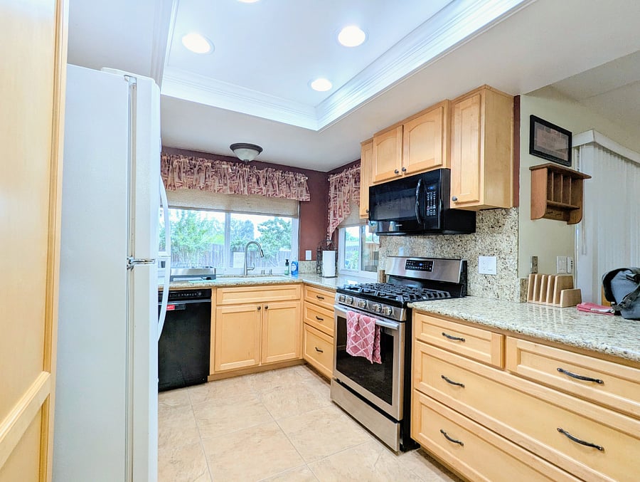 Furnished Finder property 905202_1 photo 13