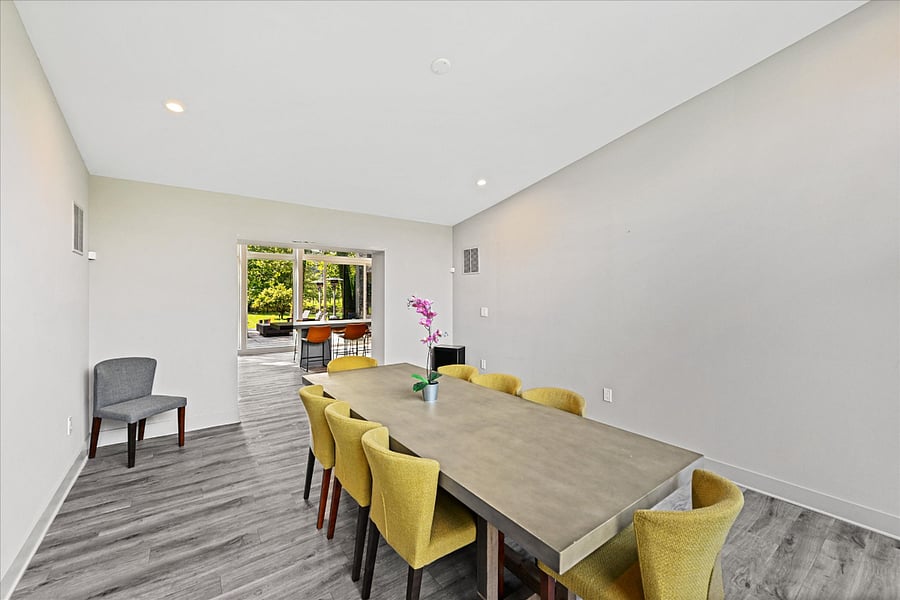 Formal Dining