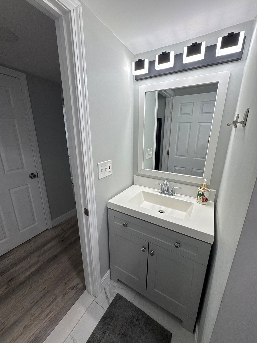 Barthroom sink