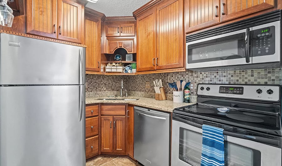 This is the kitchen area. It has all the things you would think of when you think kitchen. 